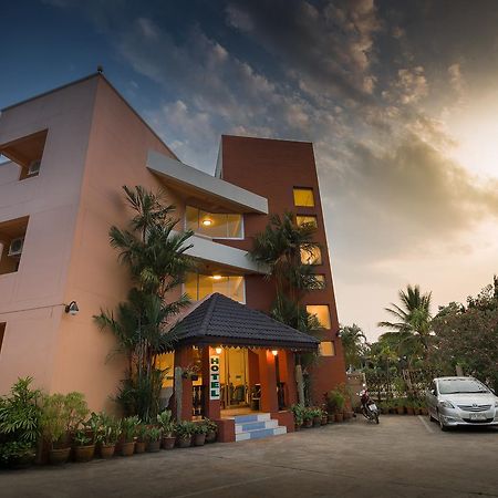Baansilp Hotel 清莱 外观 照片